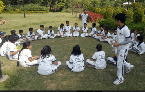 Witty students taken for a picnic to Haldighati