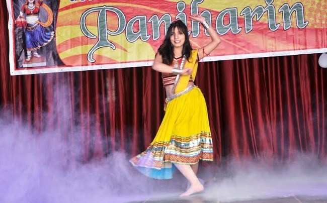 [Photos] Dances rock Paniharin 2013