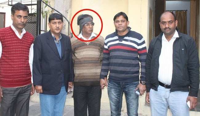 Assistant Engineer of AVVNL caught with Rs.3.50 Lac Bribe