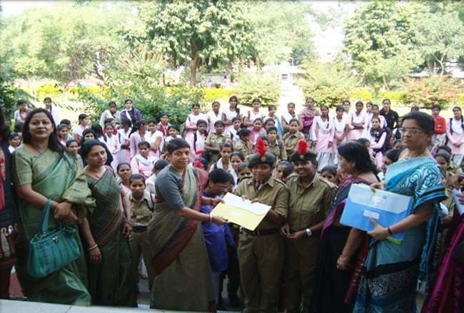 MG College students conduct street play to create Voting awareness