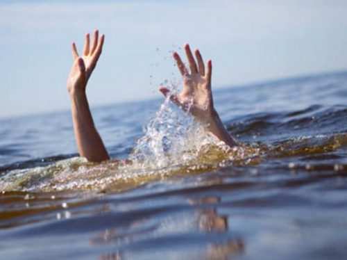 2 attempt suicide by jumping into Fateh Sagar | Both saved