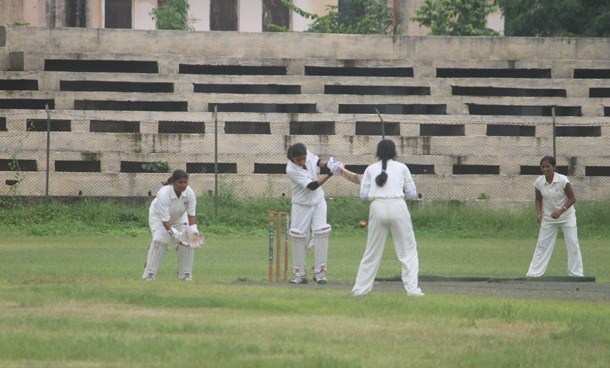 Meera Girl's College made into Cricket Finals