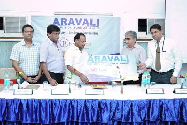 Aravali Ties-up with PurpleLeap for Employability Training