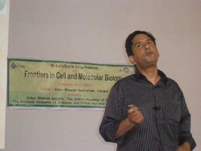 Workshop on Molecular and Cell Biology commences