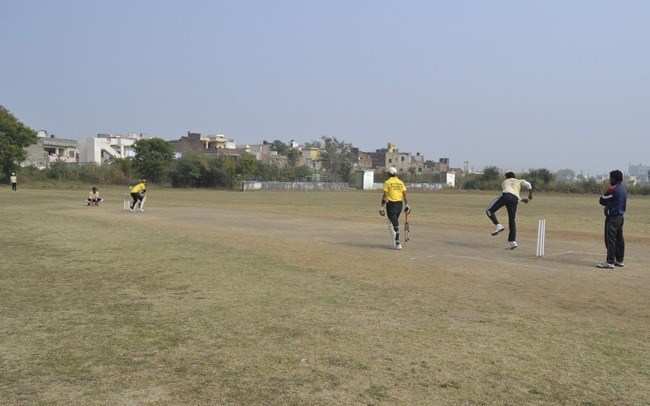 Vishwakarma Nav Yuvak Mandal hosts Cricket Tournament