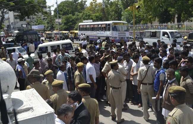 Swaraj Nagar Tense after Murder of youth; Residents demands Police security