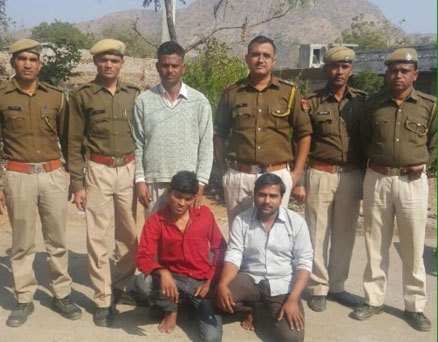 2 arrested with illegal liquor worth Rs.30 Lakh