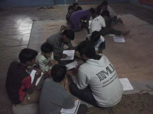 IIMU Prayatna – Teaching while they learn