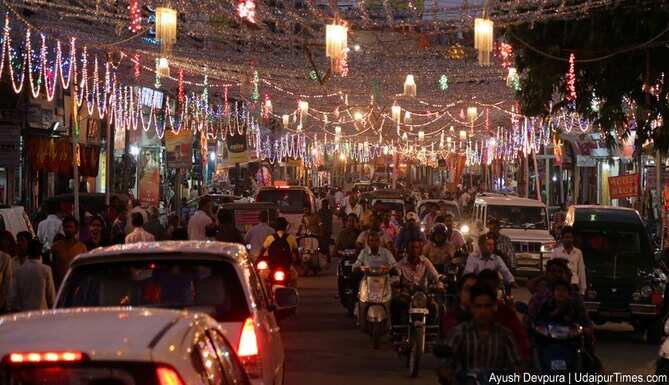 Bhattiyani Chohatta outshines at Deepawali Bazar Decoration Competition