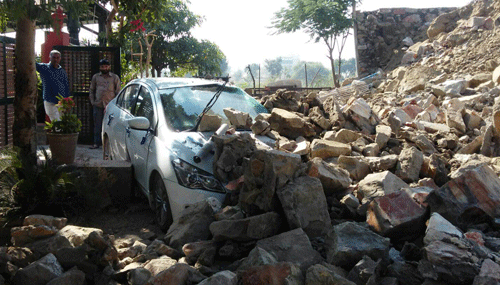 Wall of Jeevan Tara Resort collapses, one woman injured