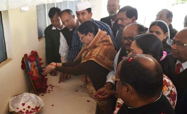 Congress Marks Foundation Day, host meetings at different places
