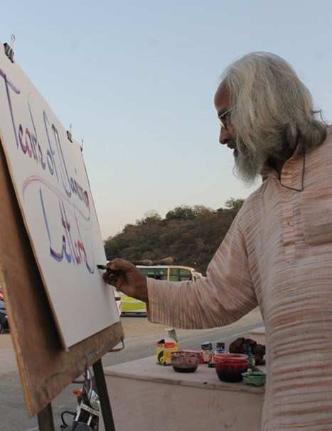 Live Calligraphy by Anis Siddiqui at Fateh Sagar