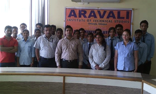 Aravali’s students get offer of Rs. 3 Lac package