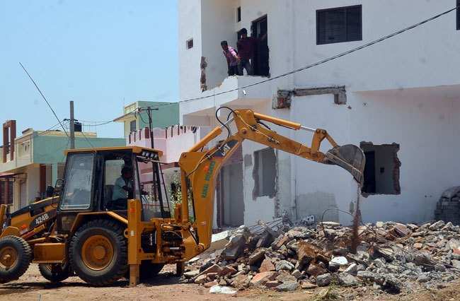 UIT Cracks down on Illegal Construction at Sobhagpura