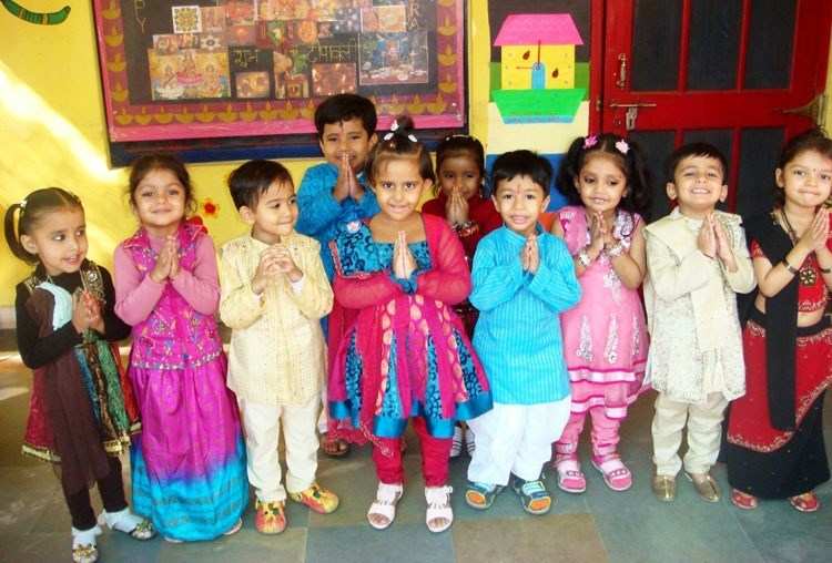 School kids celebrate GREEN Diwali