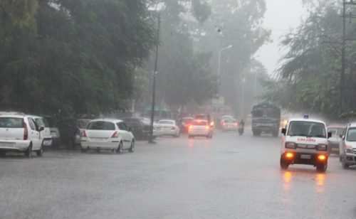 Heavy rains lash Udaipur