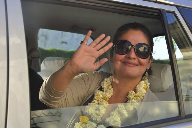 Flanked with Jharokha: Pooja Bhatt Leaves for Mumbai