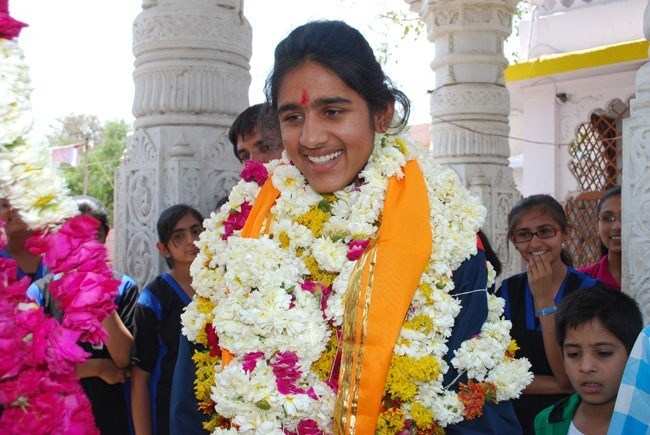Basketball Player Ayushi Receives Grand Welcome