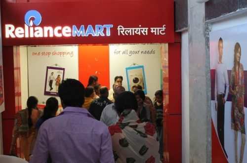 Reliance Retail pays Rs.2500 for charging Rs.10 extra