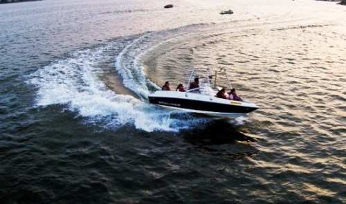Speed boat starts at Jaisamand lake