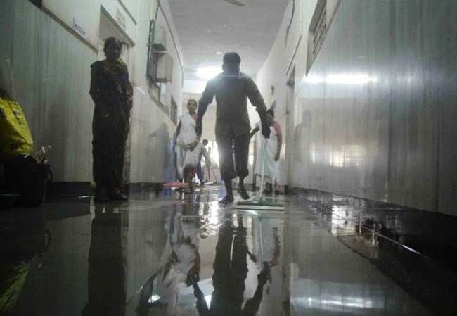 MB Hospital wards flooded with water
