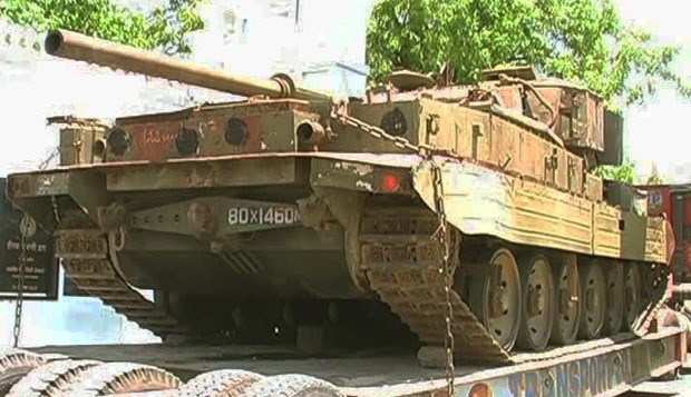 Indian Army Tank – Vijayanta Arrived in Udaipur