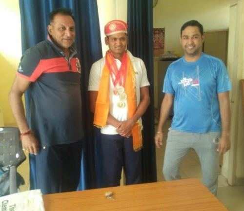 Jagdish Teli swims to glory at National Championship – 1 Gold and 3 Silver
