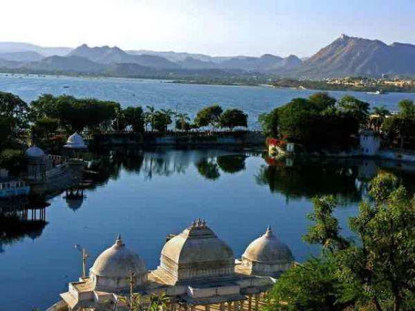 Udaipur – The Smart City of Wonder Blunder | Afsha Paliwala