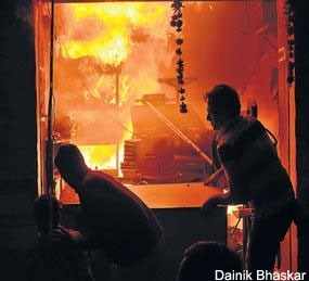 Book Binding Shop goes up in flames due to Firecrackers