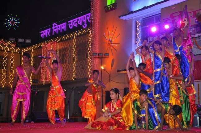 Local artists enthrall at Diwali Mela, Kavi Sammelan today