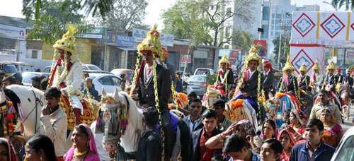 Basant Panchami marks Mass Weddings in City