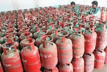 Now we get nine cylinders annually, Govt. raises number of LPG cylinders from 6 to 9