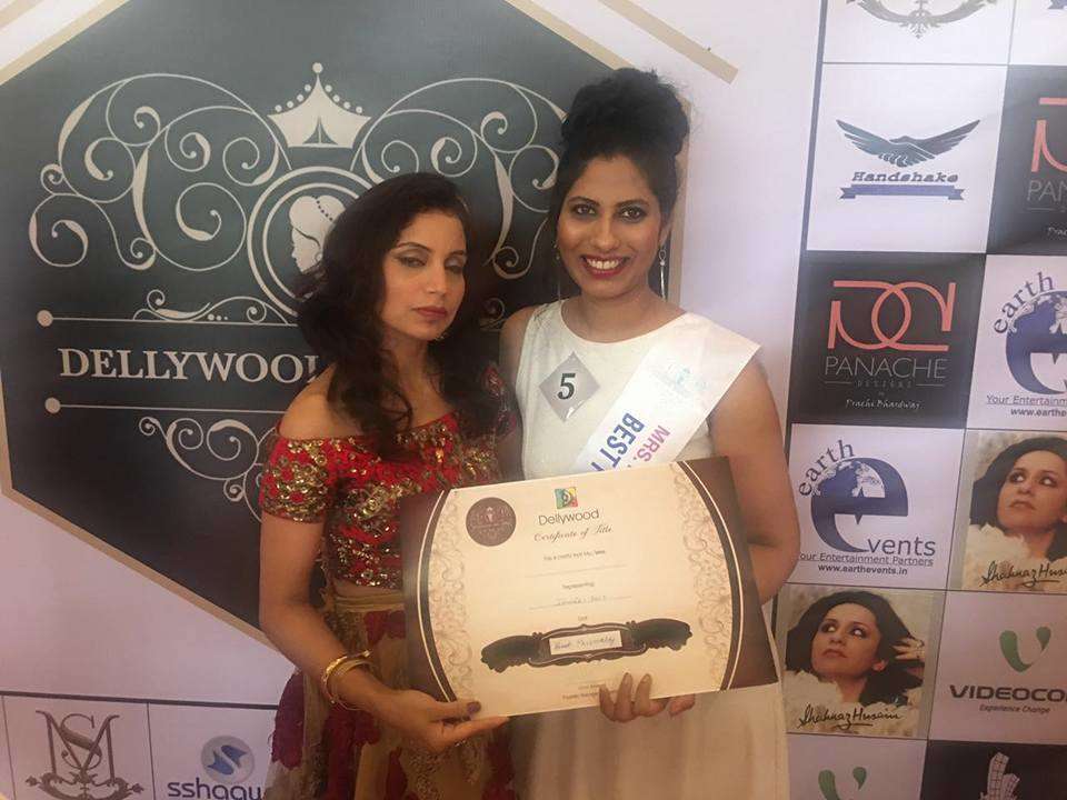 Rani Soni “Best Personality” in Mrs. India Contest