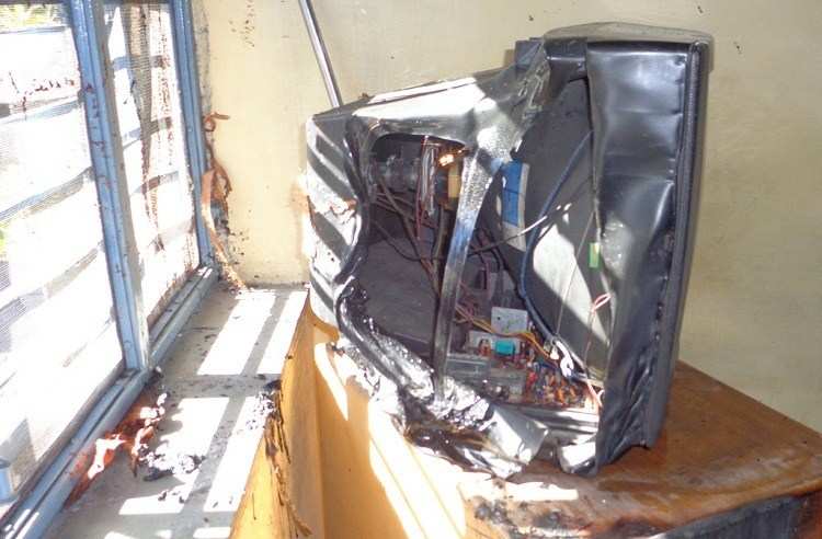 LPG Cylinder Blasts at Sajjan Nagar Residence, Owner blames Gas agency