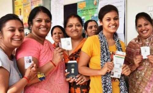उदयपुर जिले में मतदान के दौरान महिलाएं रही आगे