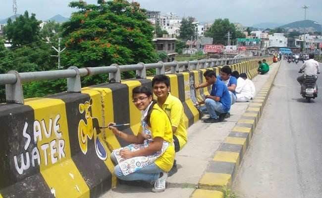 DPS students display artwork at Sevashram Bridge