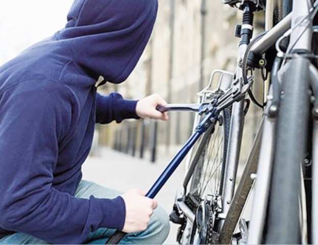Cycle thieves nabbed – worked as salesmen for Children’s books