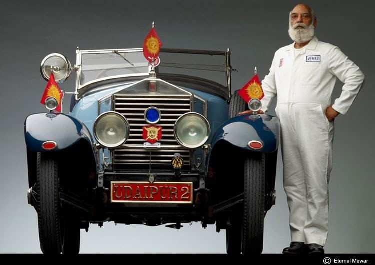 Vintage Car procures Award For Udaipur Royal Family
