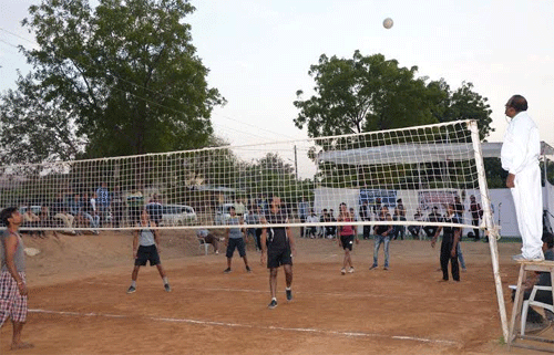 Smart City Shooting Volleyball Competition held