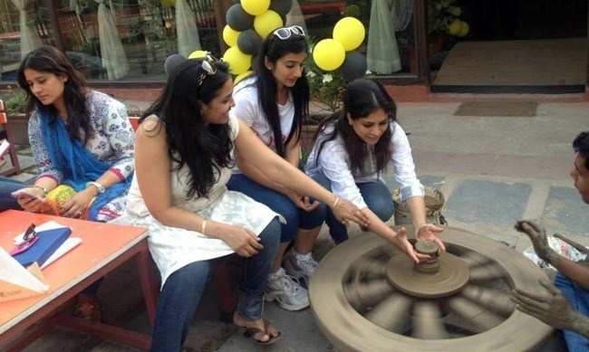 Twin Divas: Female group holds entertaining get together