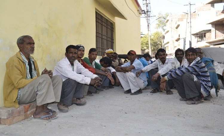 28 Labourers Cheated by Congress leader