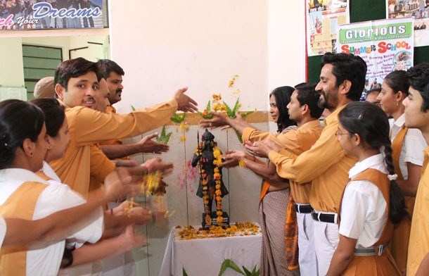 Pratap Jayanti Celebrated at Alok School