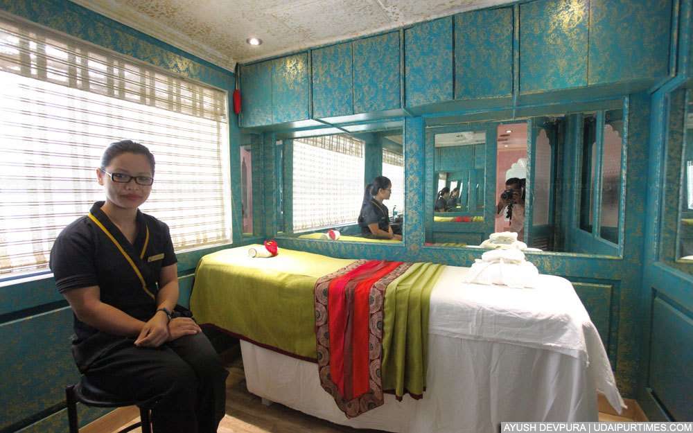Have a look inside the Royal Rajasthan on Wheels