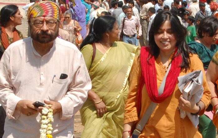 Director Govind Nihalani visits Udaipur; Inaugurates a social program