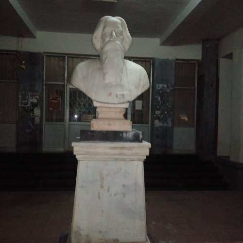 Unnamed note pasted on Tagore’s statue begging forgiveness