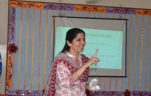 Truly Great Teachers must go beyond Text Books | Teacher facilitation seminar at Seedling