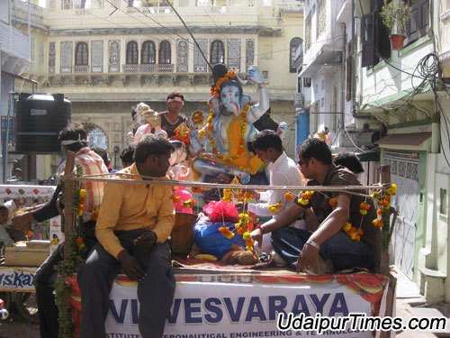 [Photos & Videos] Ganpati Visarjan 2010