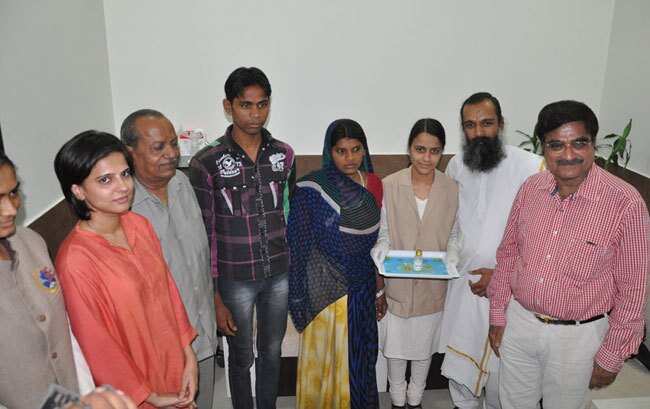 28 दिन के नवजात को मिला दूध