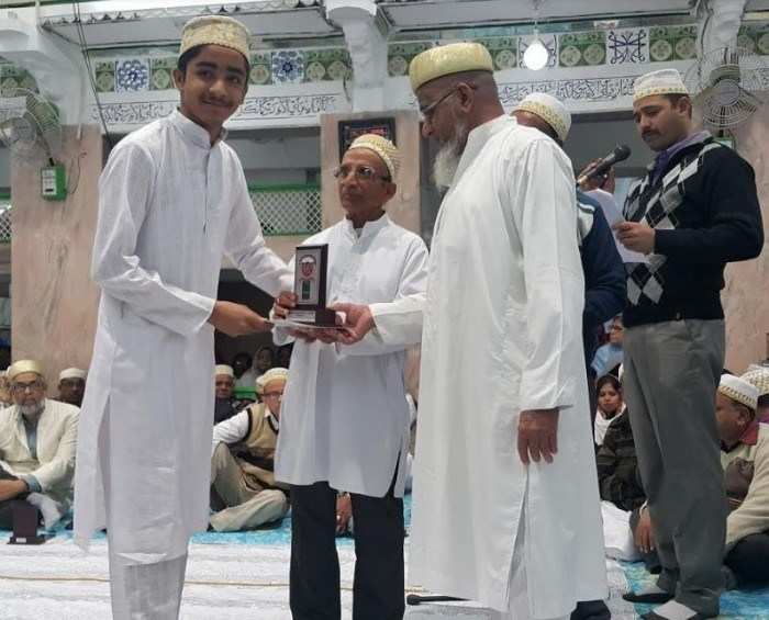 Academic Achievers felicitated by Bohra Society | 100% literacy in Community