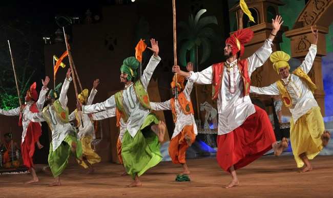 Dance performers enthrall the audience at ‘Shilpgram Utsav – 2013’